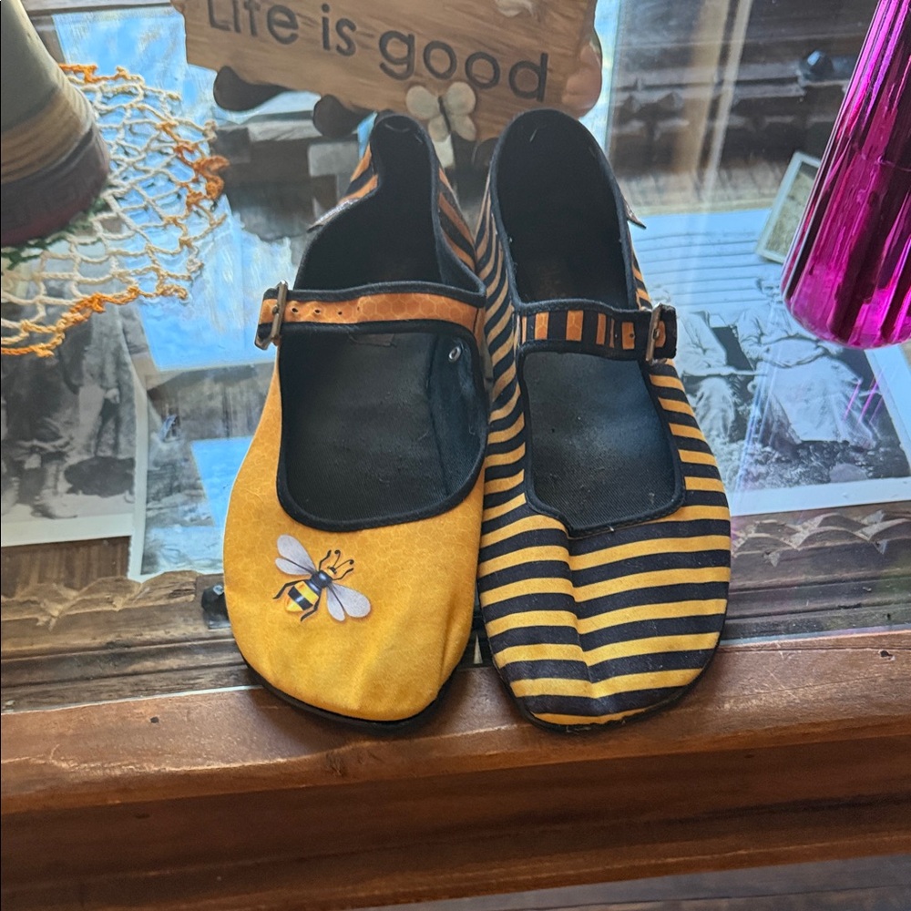 Hot Chocolate Design Honey Bee Shoes
